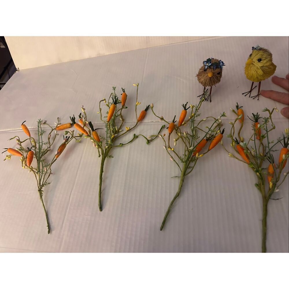 4 decorative crafty branches with mini carrots& 2 freestanding chicks